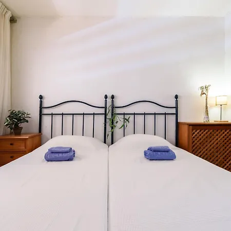 Helios By Interhome Lejlighed